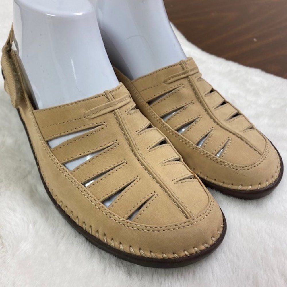 I Love‎ Comfort Aylwin Leather Slingback Hook and Loop Sandals, size 8.5
